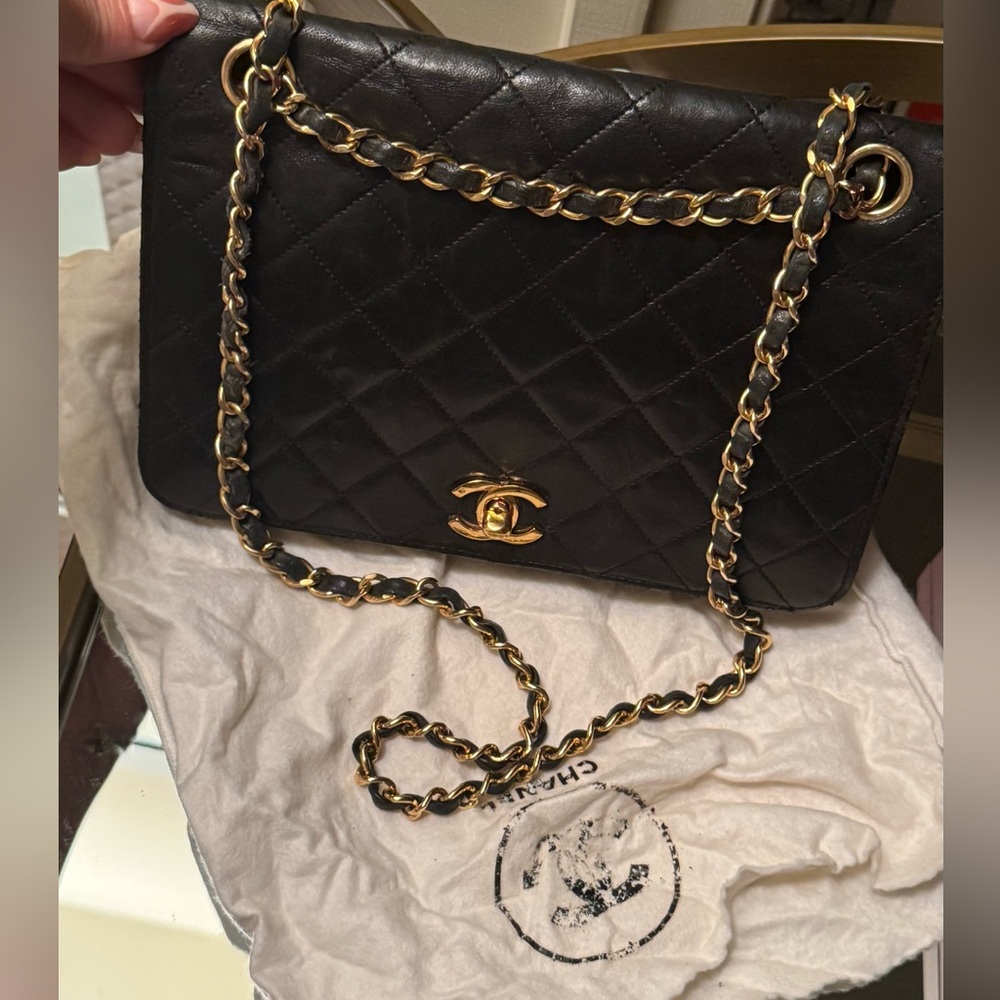 100% Authentic Chanel Lambskin Shoulder Bag